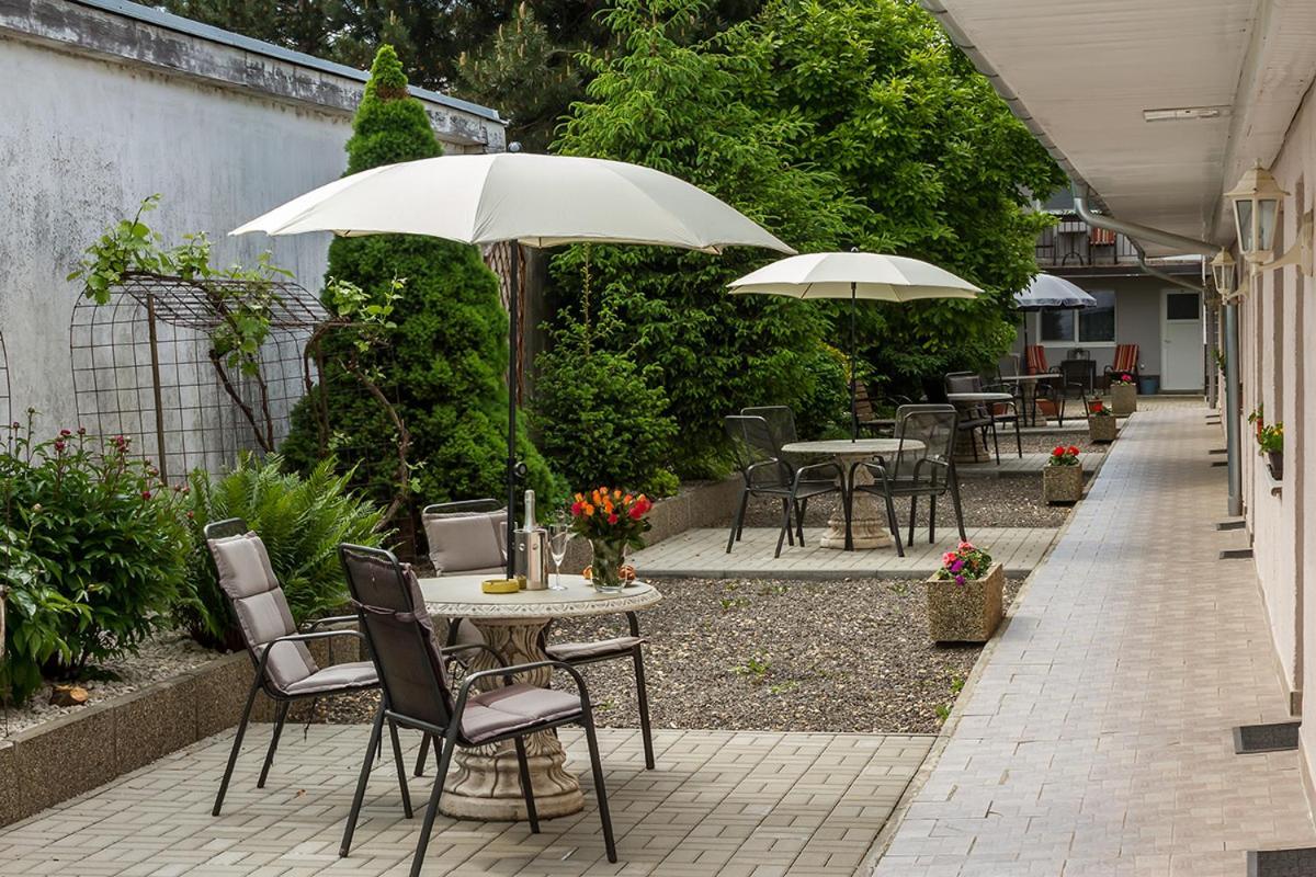 Apartmany Tereza & Free Parking Братислава Экстерьер фото